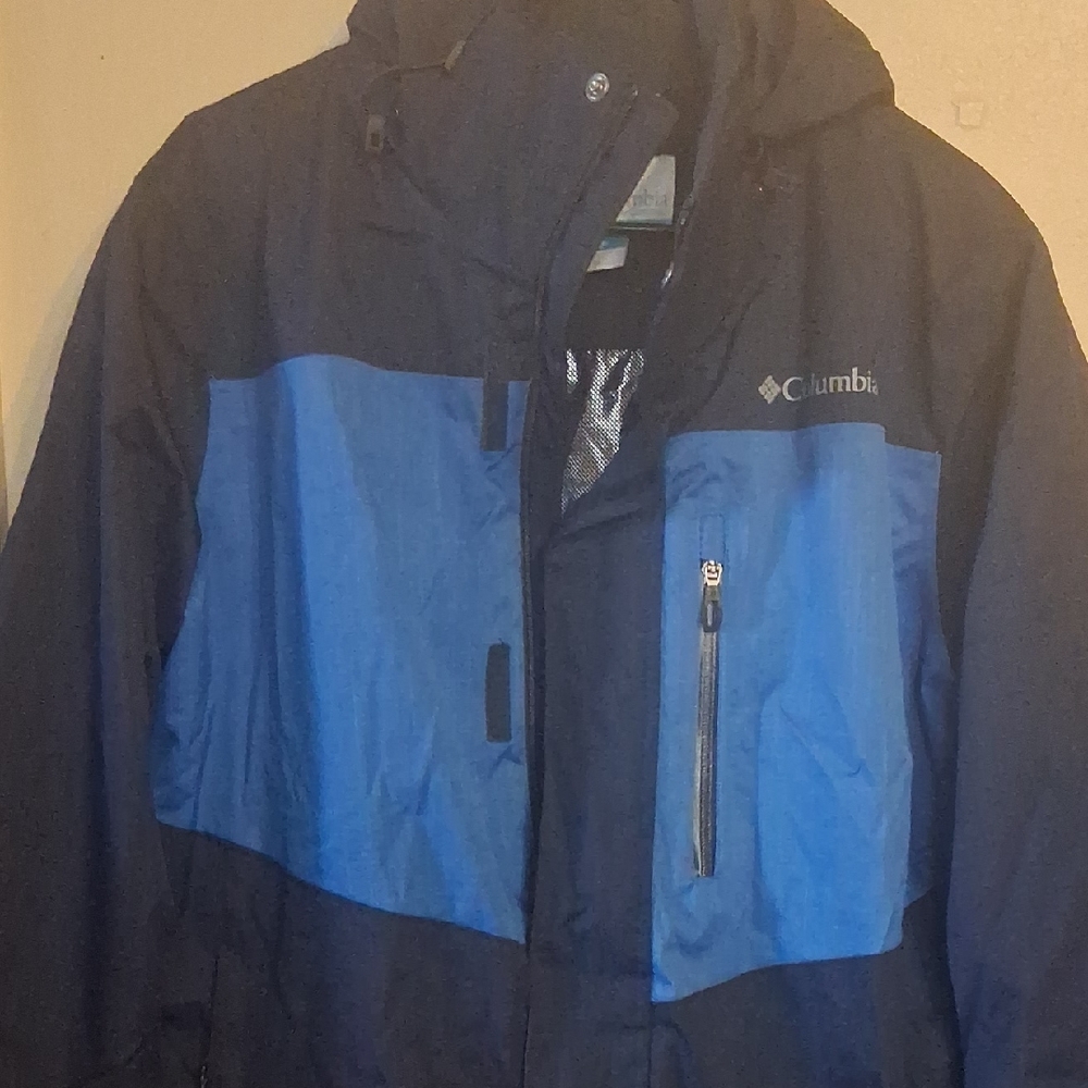 Columbia Two-Tone Blue and Black Jacket